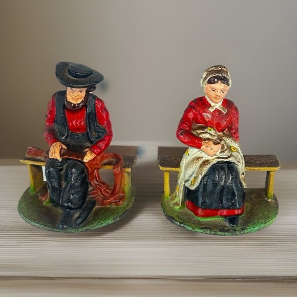 VTG Cast Iron Bookends/Door Stop Amish Man Woman Pennsylvania Dutch Wilton Stamp - Picture 1 of 11